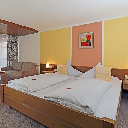 Landgasthof Zur Linde Heimbuchenthal Екстериор снимка