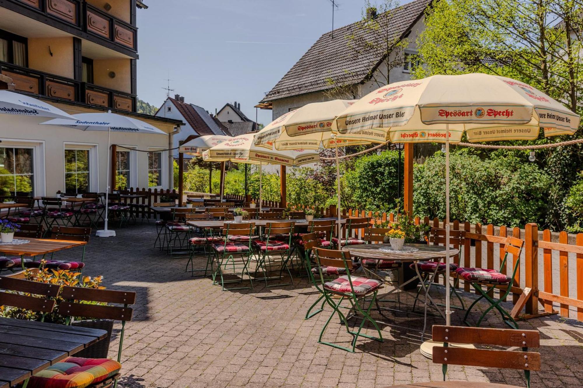 Landgasthof Zur Linde Heimbuchenthal Екстериор снимка
