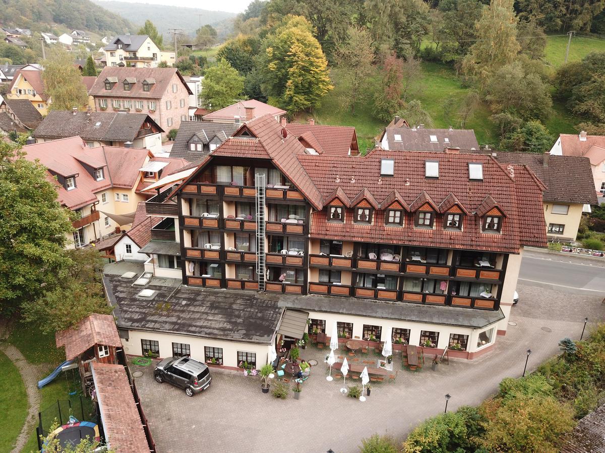 Landgasthof Zur Linde Heimbuchenthal Екстериор снимка